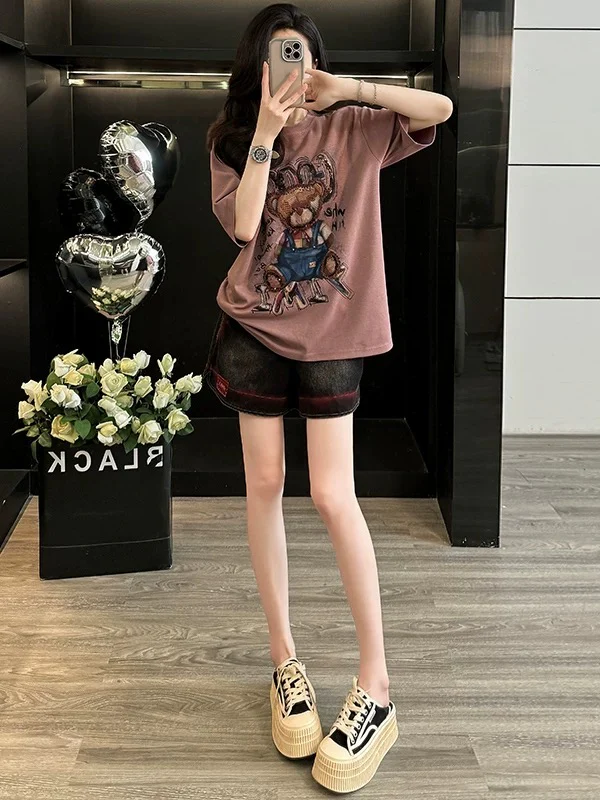 Fashionable and age-reducing leisure sports suit for women in summer, playful and cute, slimming short-sleeved T-shirt and denim shorts, two-piece suit - EHAORUI