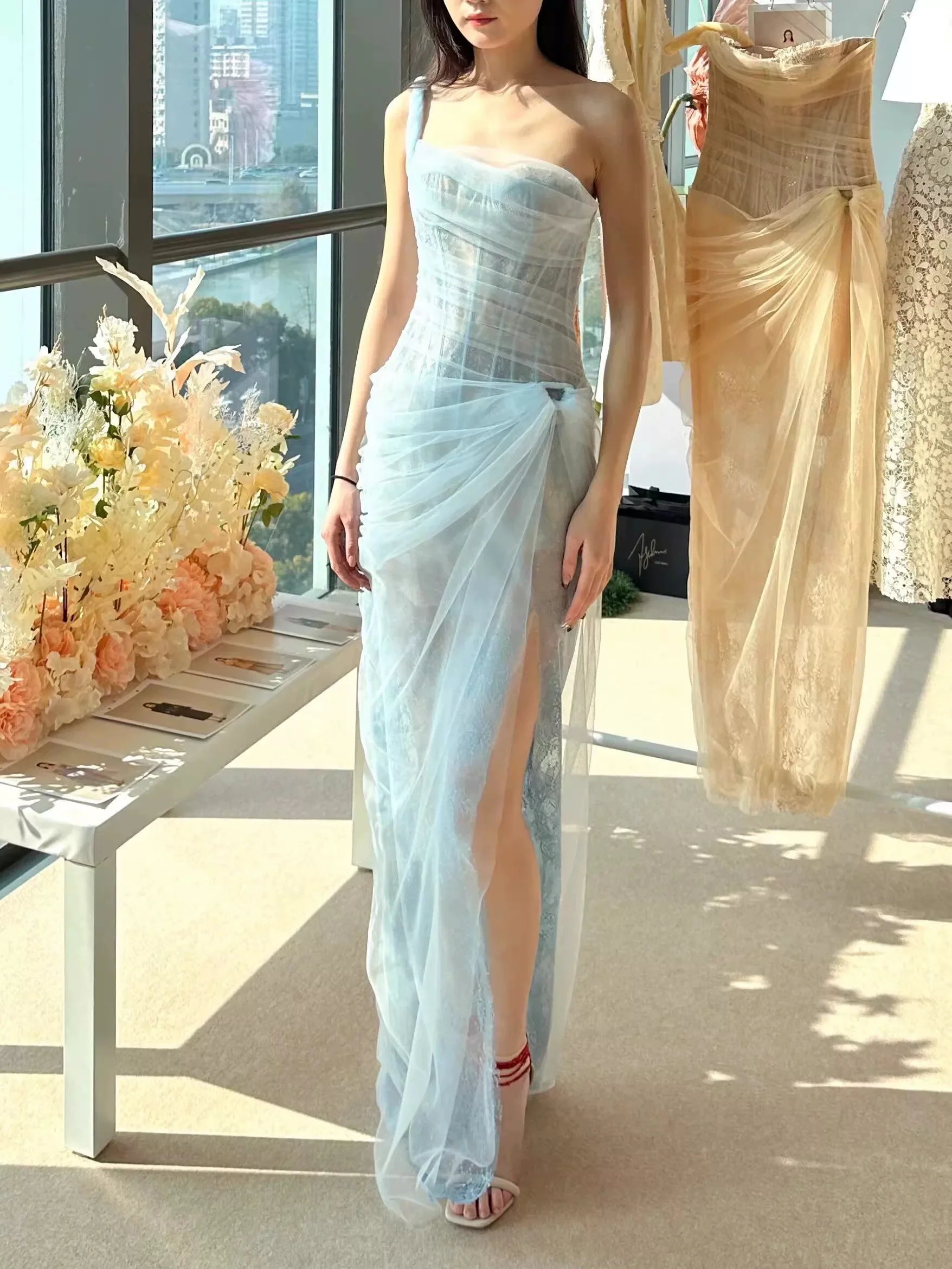 Vietnam's niche light gauze tube top suspender dress, high-end dress, salt style, light and mature style mesh skirt, seaside D6655 - EHAORUI