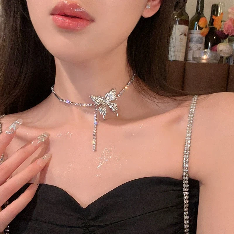 Flash Diamond Butterfly Necklace Women's Light Luxury Niche Design 2023 New Hot Style Trendy High-end Clavicle Chain Necklace Autumn - EHAORUI