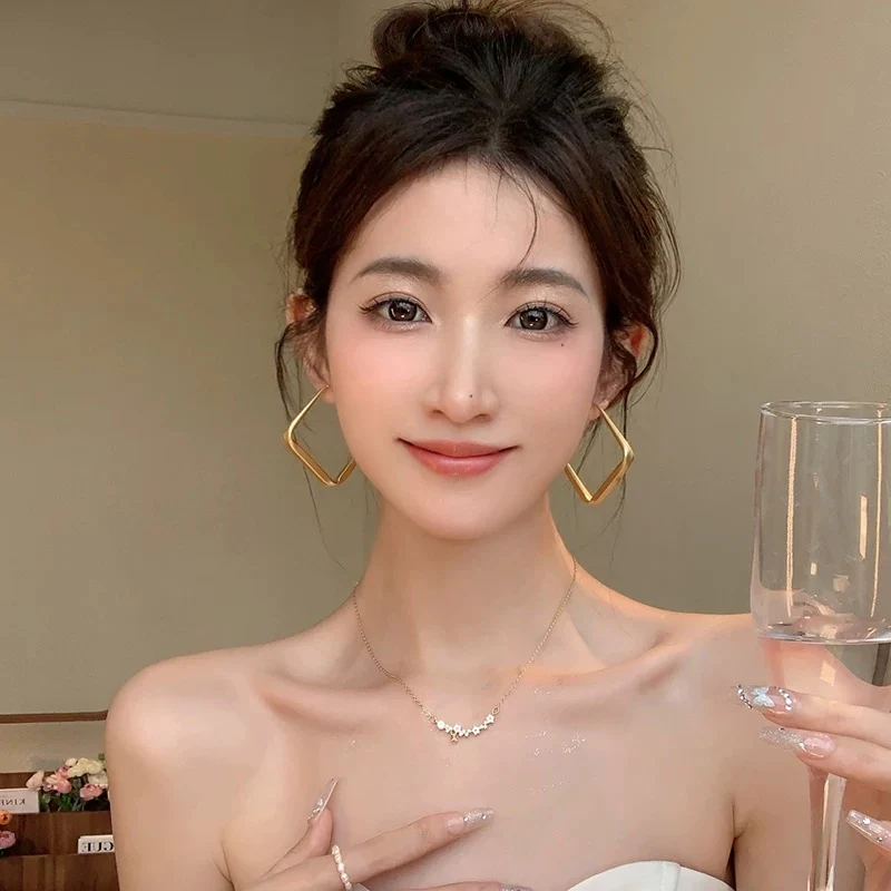 Earrings 2023 new trendy light luxury high-end European and American exaggerated diamond-shaped earrings Internet celebrity women's big earrings - EHAORUI