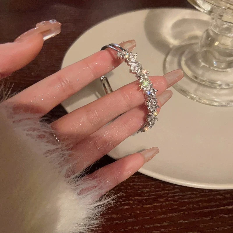 Gypsophila~Light luxury, sparkling and broken, irregular diamond-encrusted zircon high-end exquisite bracelet with open design. - EHAORUI