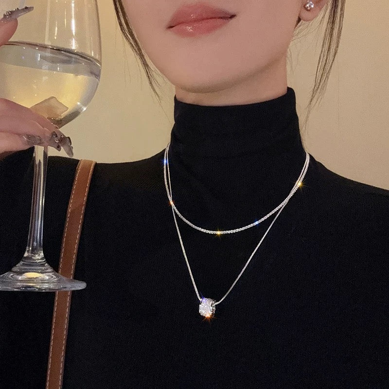 Double layer stacked metal necklace for women 2023 new niche light luxury high-end clavicle chain temperament sweater chain neck chain - EHAORUI