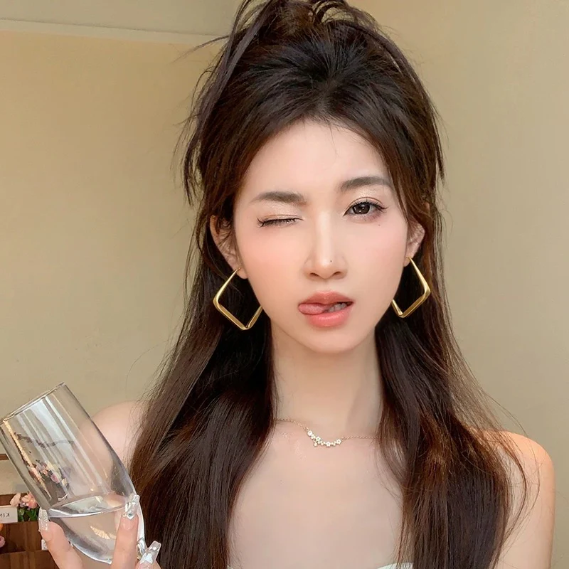 Earrings 2023 new trendy light luxury high-end European and American exaggerated diamond-shaped earrings Internet celebrity women's big earrings - EHAORUI