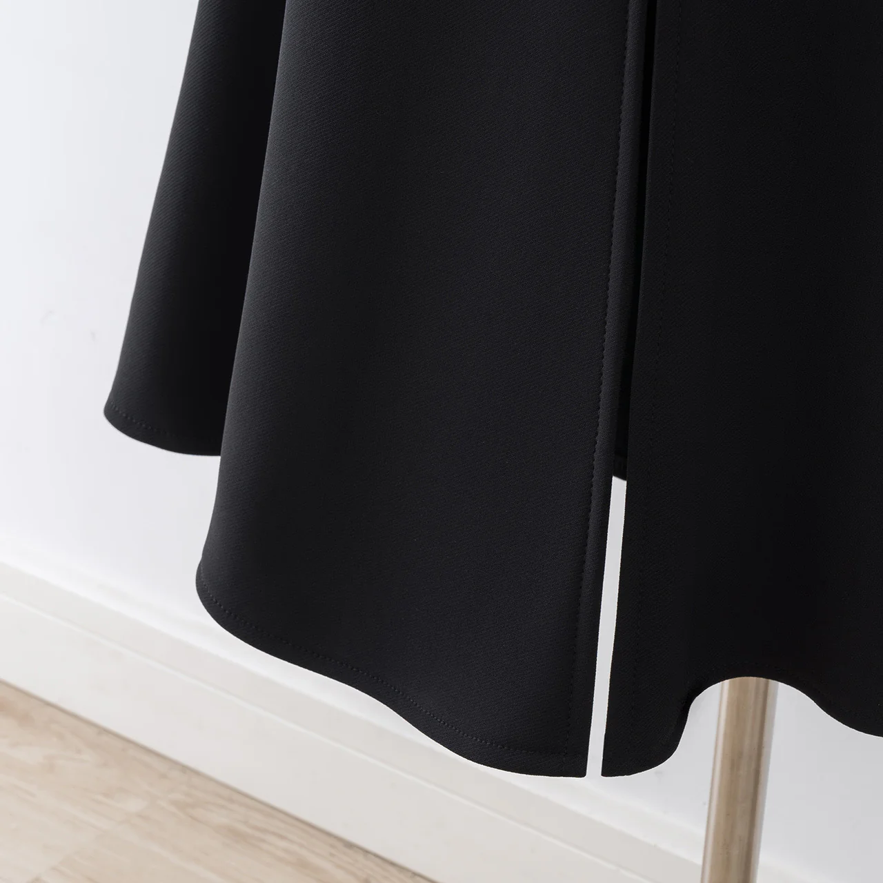 Black velvet skirt female autumn and winter 2022 new high waist mid-length hip skirt fishtail skirt business wear - EHAORUI