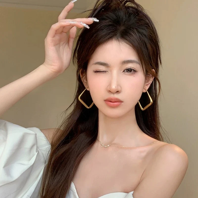 Earrings 2023 new trendy light luxury high-end European and American exaggerated diamond-shaped earrings Internet celebrity women's big earrings - EHAORUI