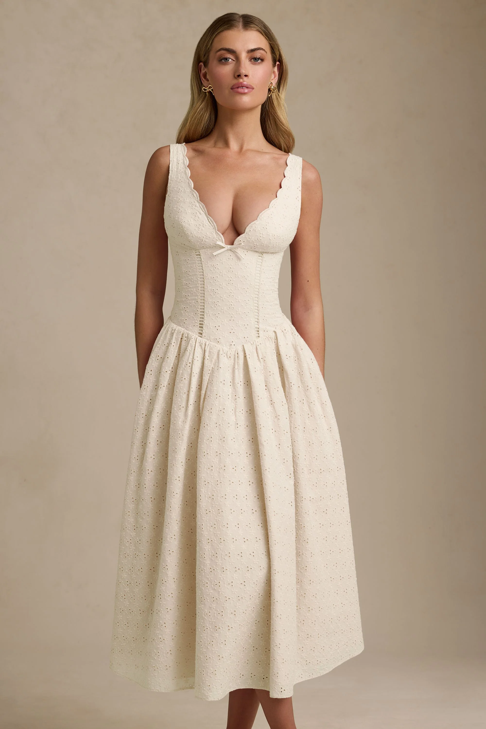 Broderie Anglaise Bow-Detail A-Line Midaxi Dress in Ivory - EHAORUI