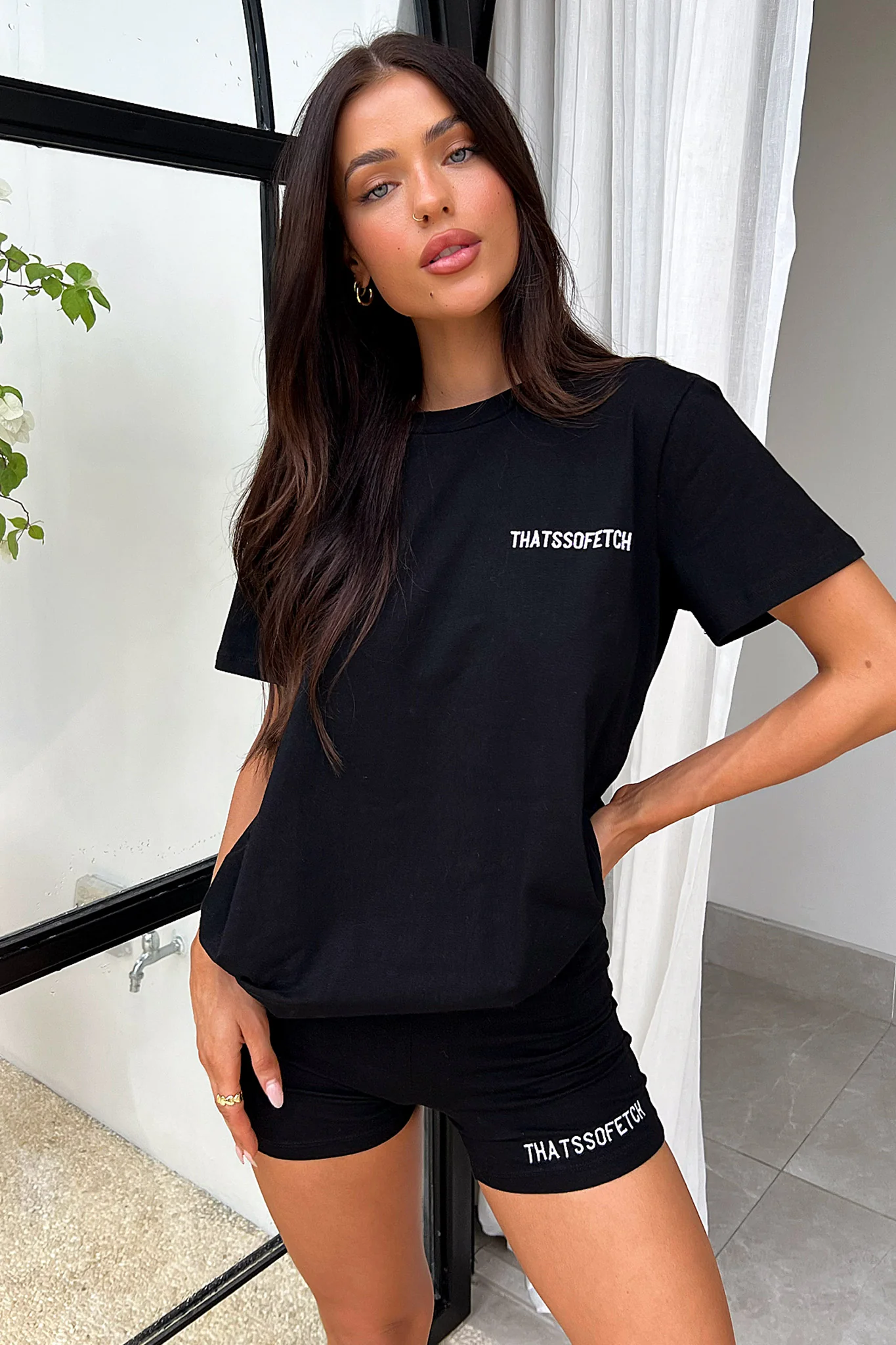 Jaska Tee - Black - GUERYA