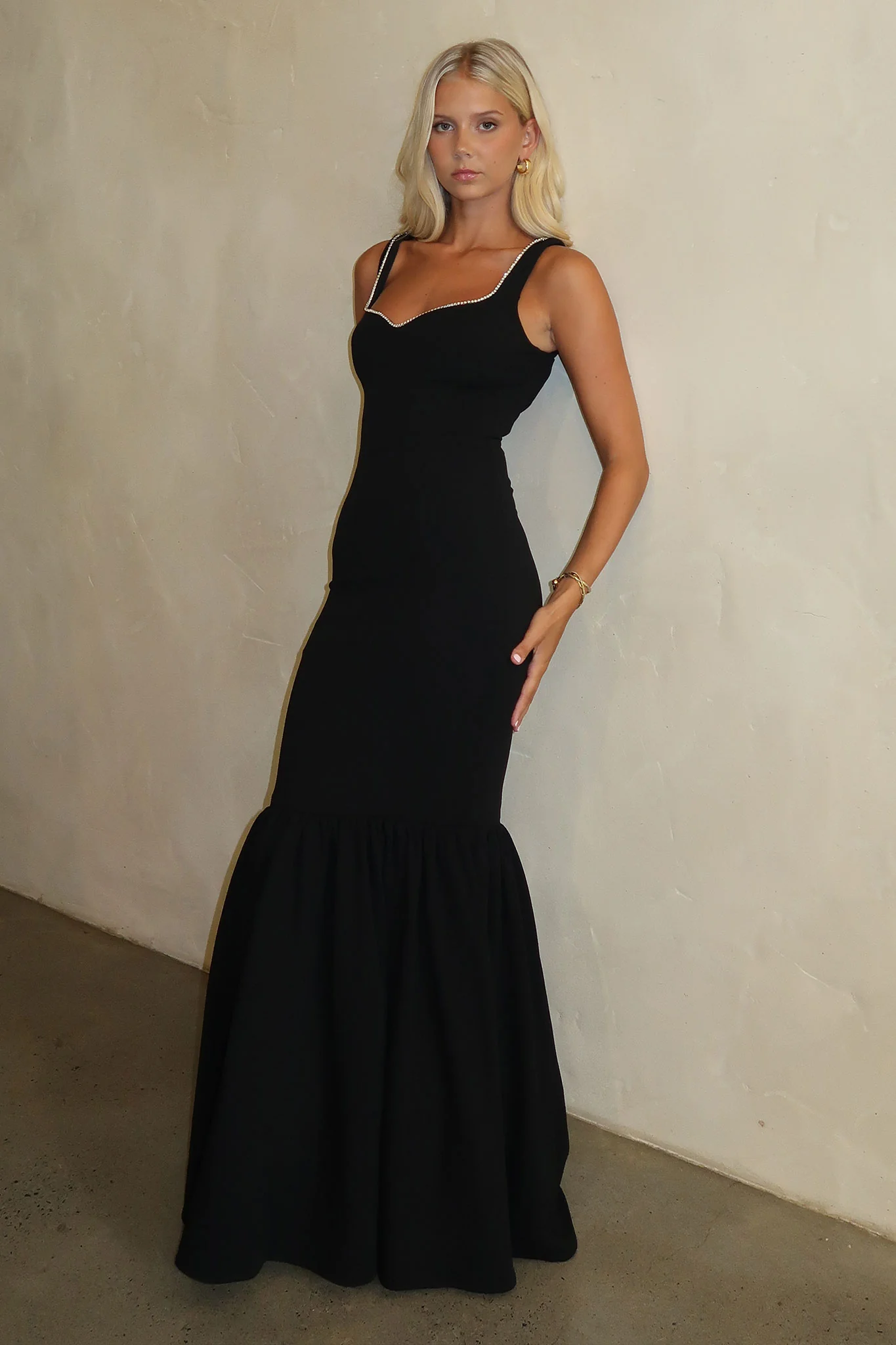 Emberly Maxi Dress - Black - GUERYA
