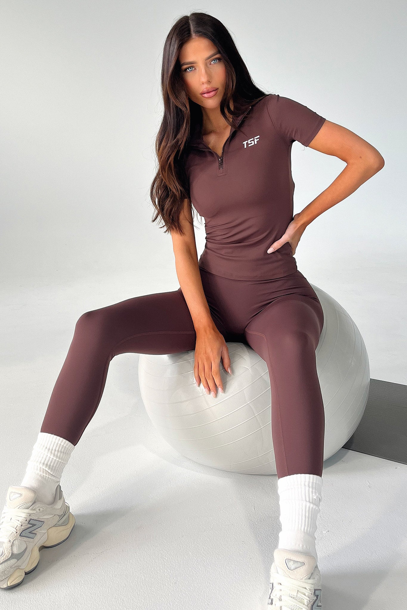 Zaiden Top - Brown - GUERYA