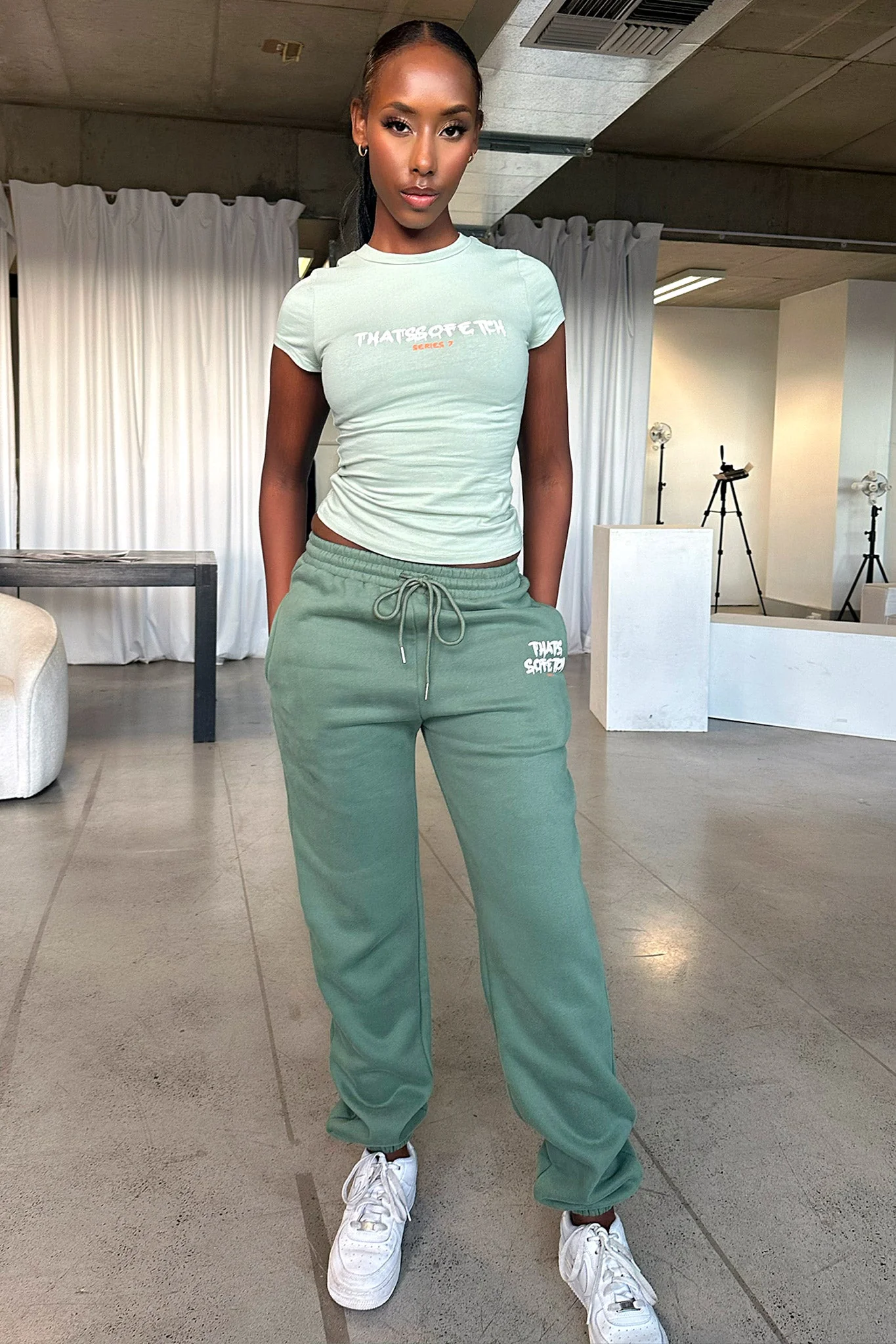Series 7 Sweatpants - Green - GUERYA