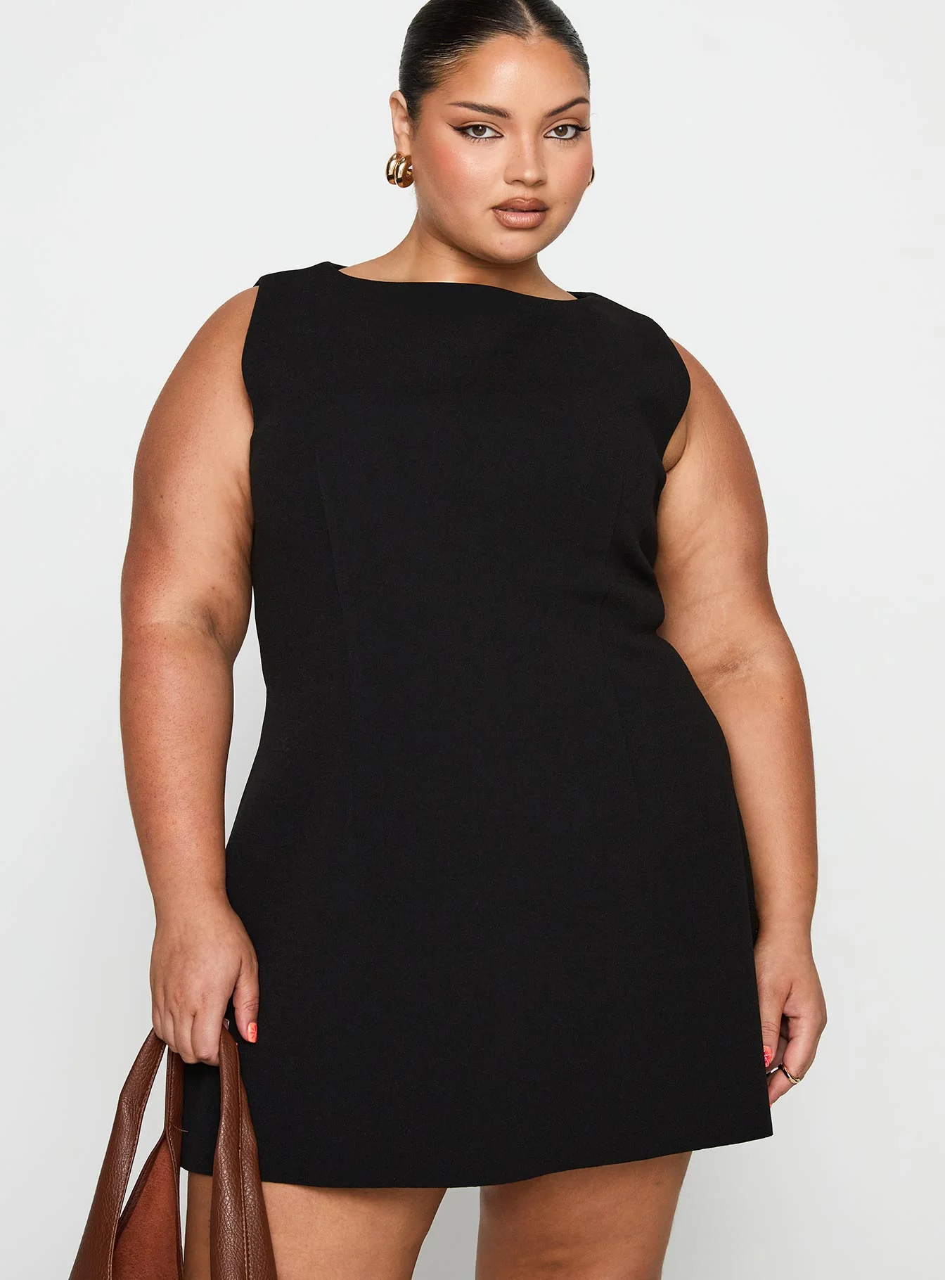 Anse Mini Dress Black Curve - GUERYA