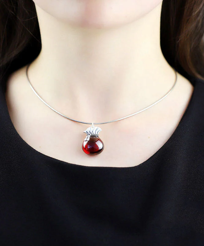 Boutique Pomegranate Red Sterling Silver Chalcedony Money Bag Pendant Necklace - republicanstateiBoutique Pomegranate Red Sterling Silver Chalcedony Money Bag Pendant Necklace - republicanstatei