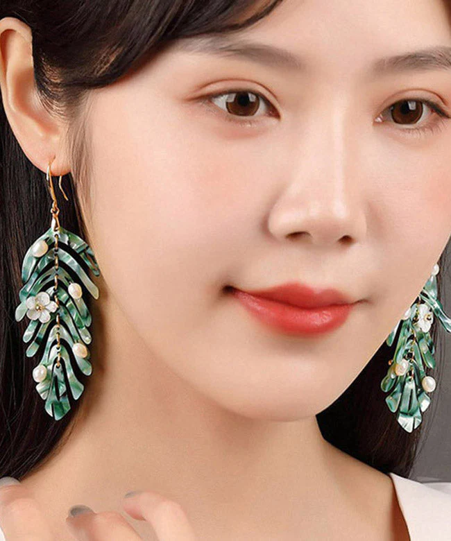 Elegant Green Copper Pearl Shell Flower Asymmetricar Leaf Drop Earrings - republicanstateiElegant Green Copper Pearl Shell Flower Asymmetricar Leaf Drop Earrings - republicanstatei