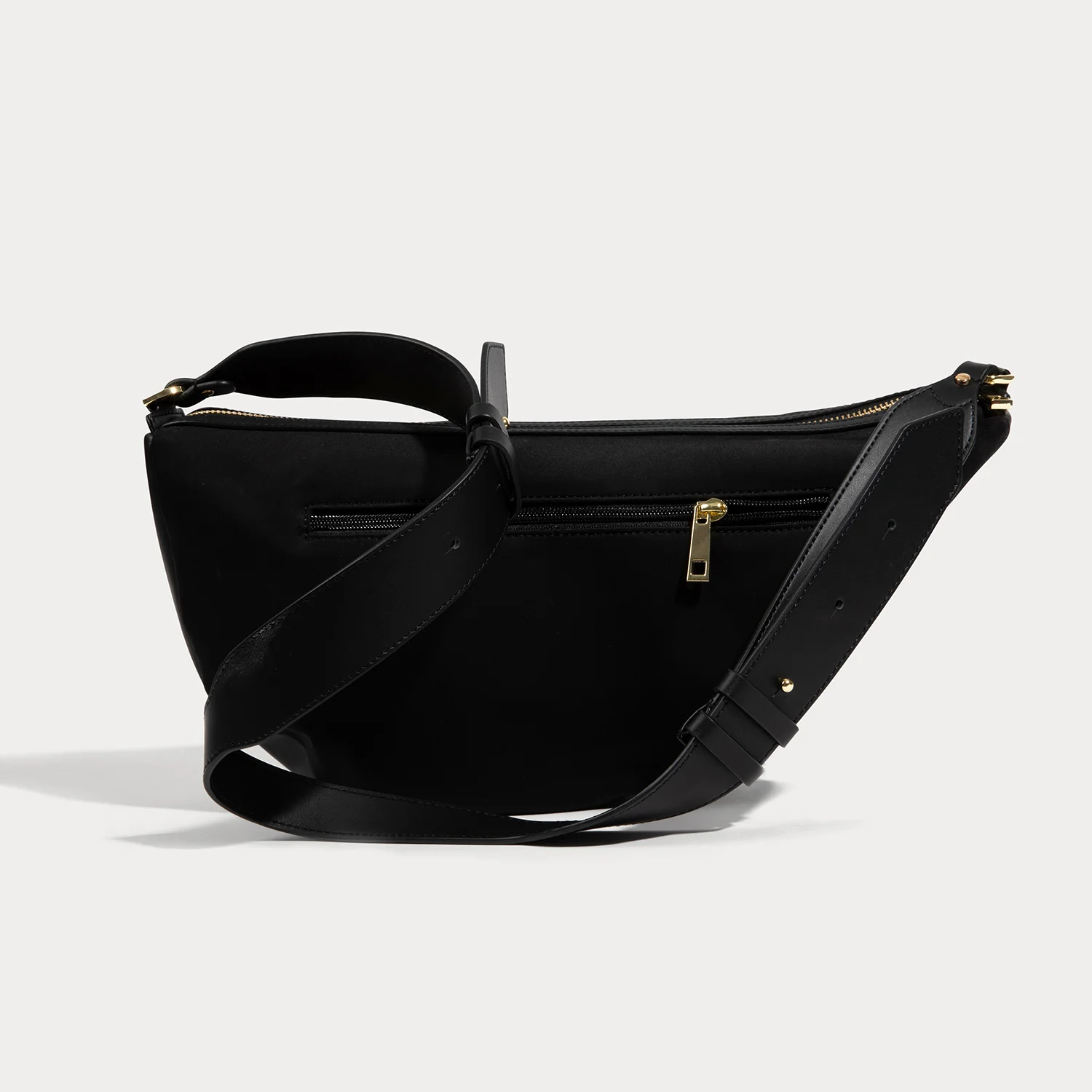 Daphne Half Moon Bag - Black/Gold - republicanstateiDaphne Half Moon Bag - Black/Gold - republicanstatei
