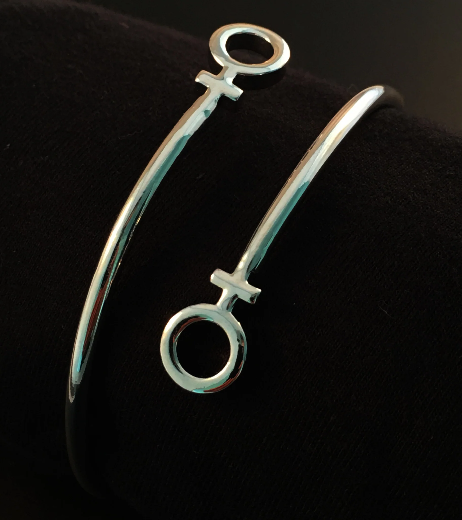 Silver Lesbian Pride Bracelet - republicanstateiSilver Lesbian Pride Bracelet - republicanstatei