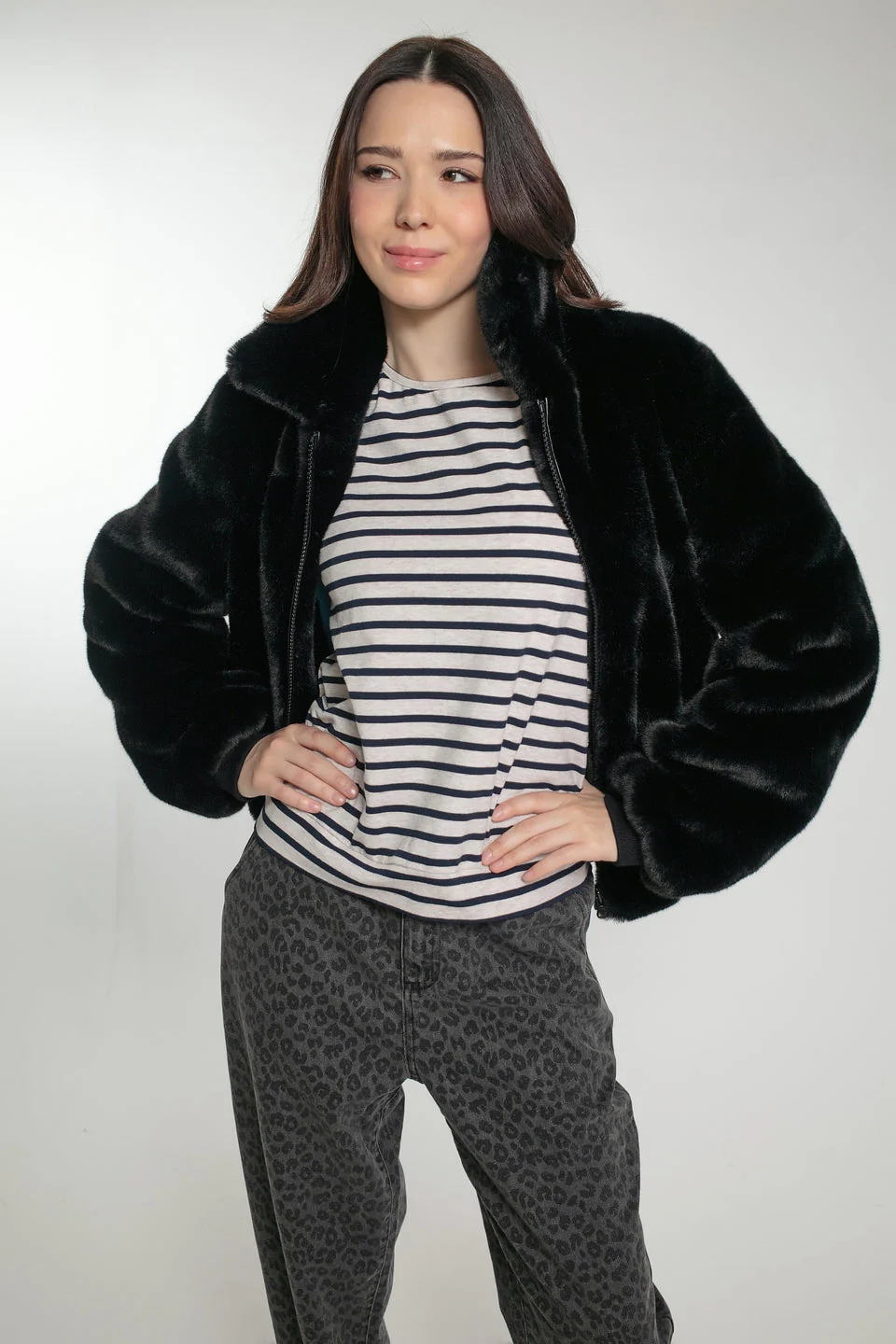 Beatrix Faux Fur Bomber - republicanstateiBeatrix Faux Fur Bomber - republicanstatei