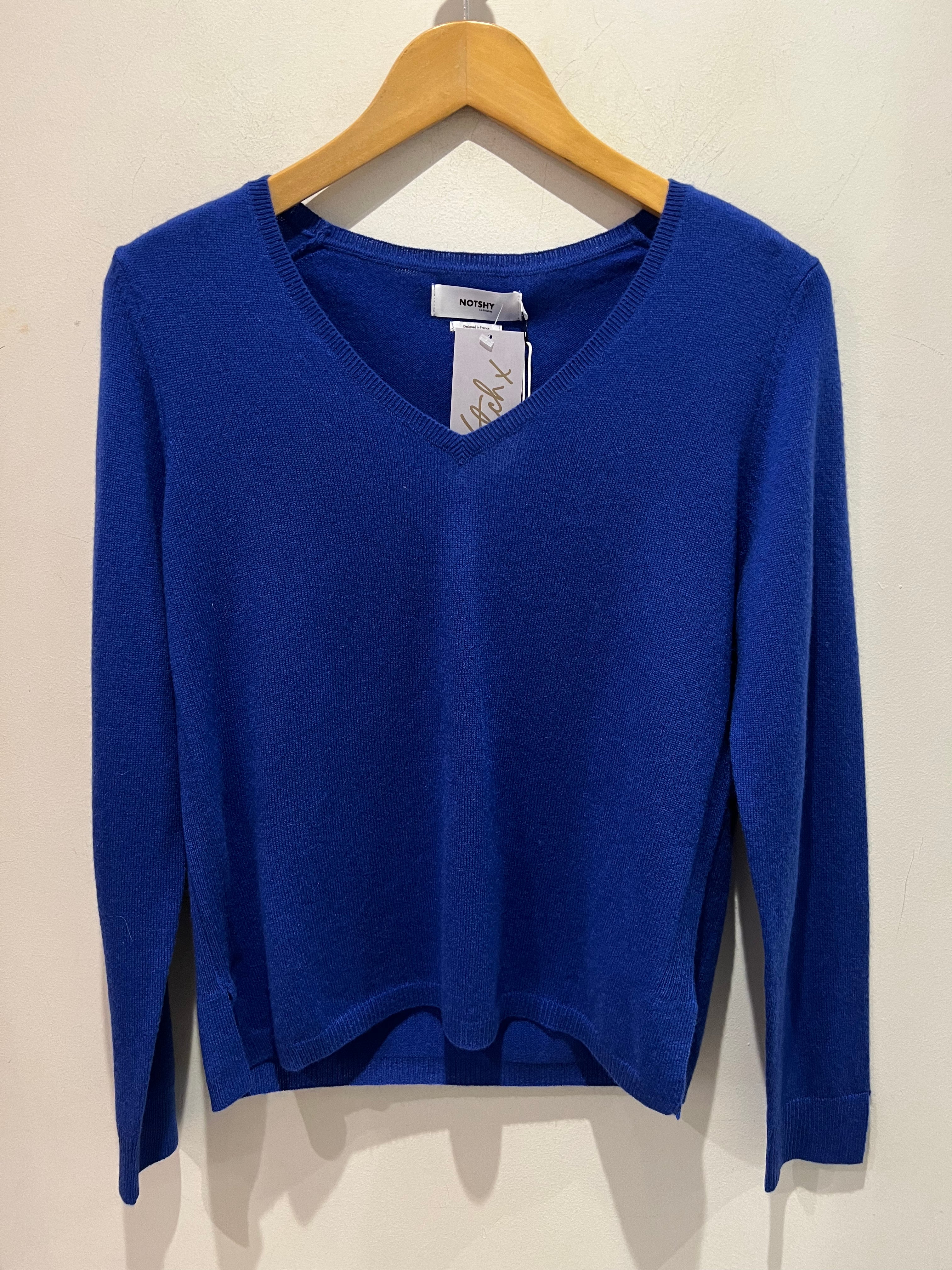 1010C V-Neck Atoll Jumper - republicanstatei1010C V-Neck Atoll Jumper - republicanstatei
