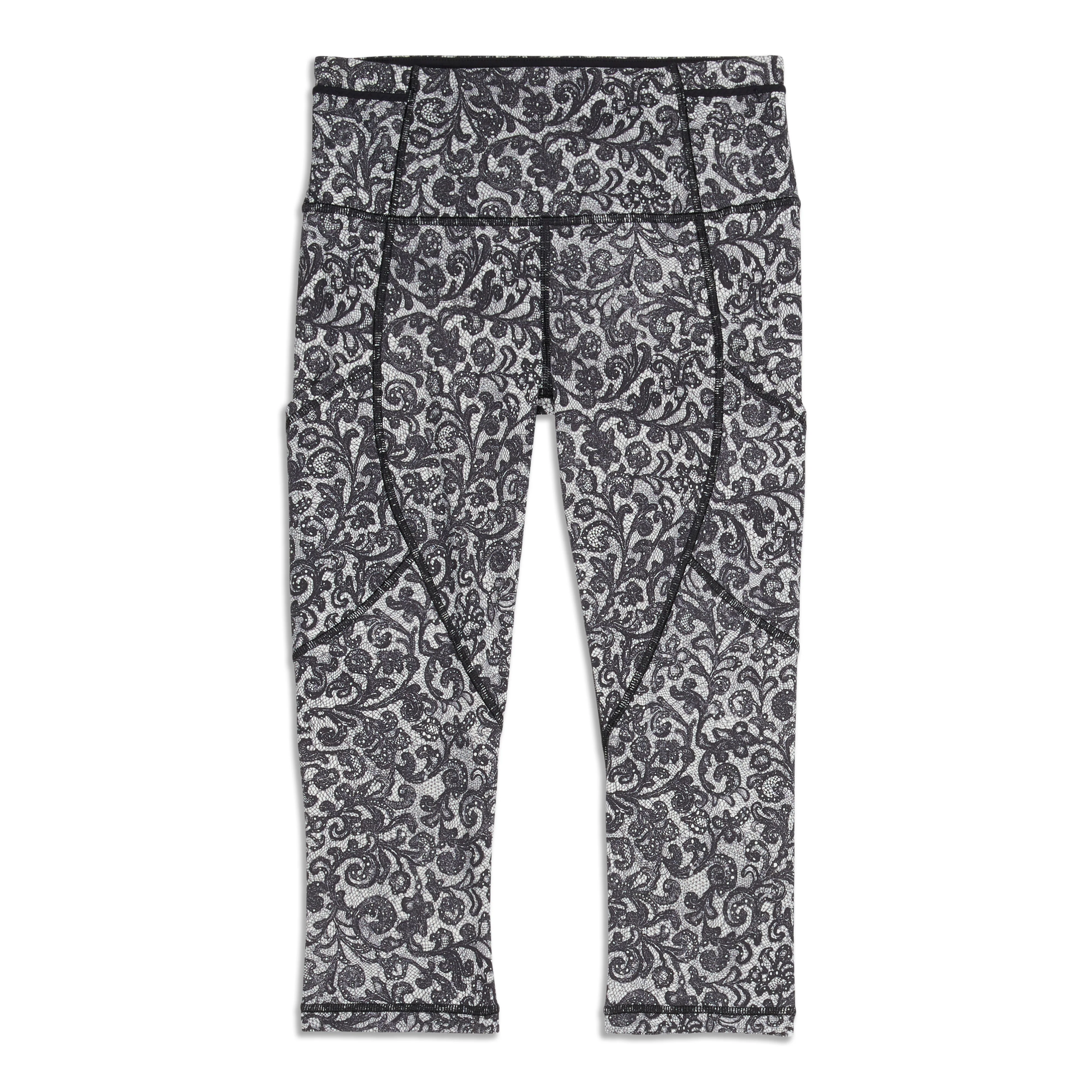 Outrun Half Crop - Resale - republicanstateiOutrun Half Crop - Resale - republicanstatei