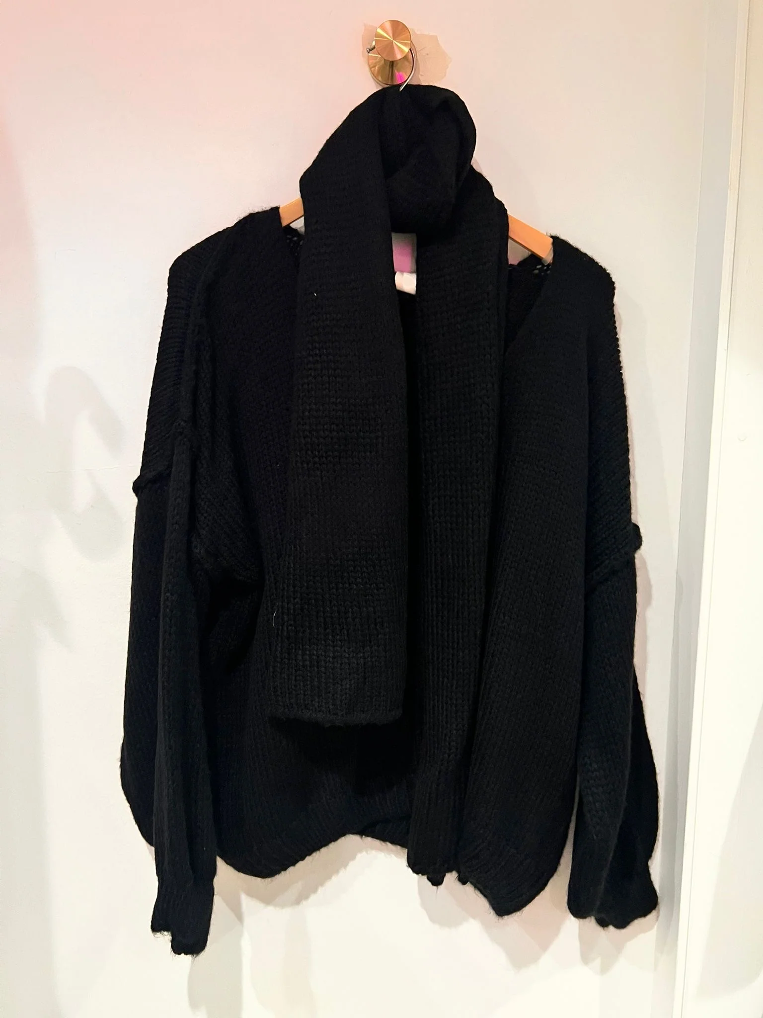Scarf Jumper - Black - republicanstateiScarf Jumper - Black - republicanstatei
