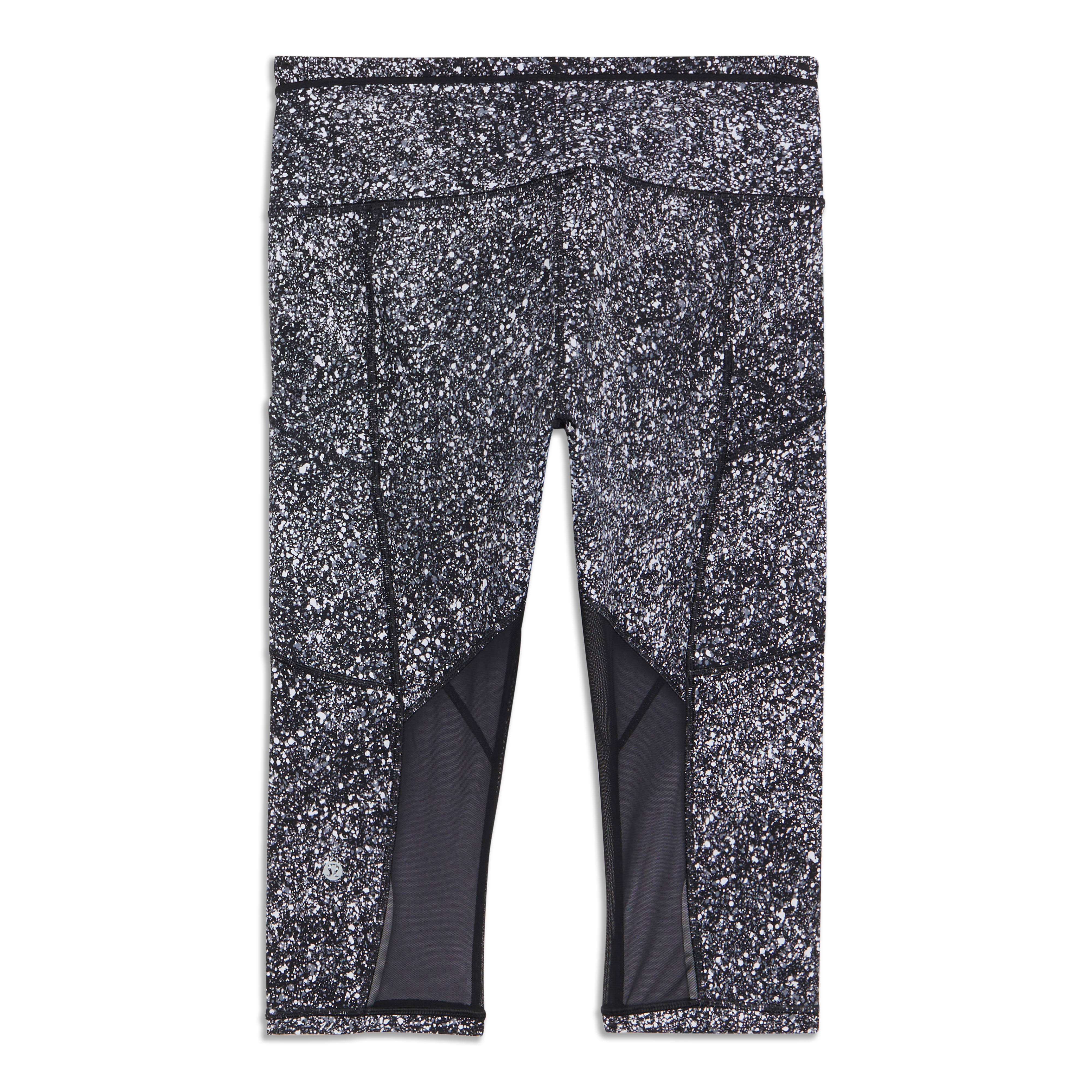 Outrun Half Crop - Resale - republicanstateiOutrun Half Crop - Resale - republicanstatei