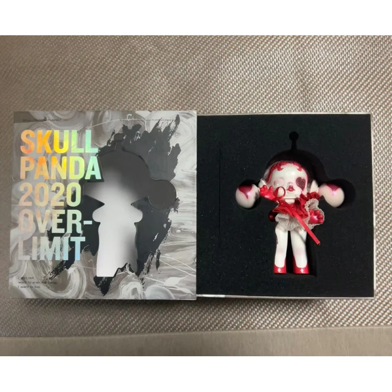 Skullpanda Queen Of Hearts Limited Figurine - tumbierware