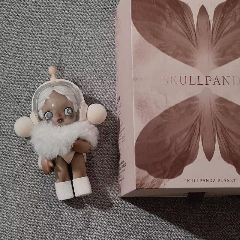 Skullpanda Baby Moth Limited Figure - tumbierware