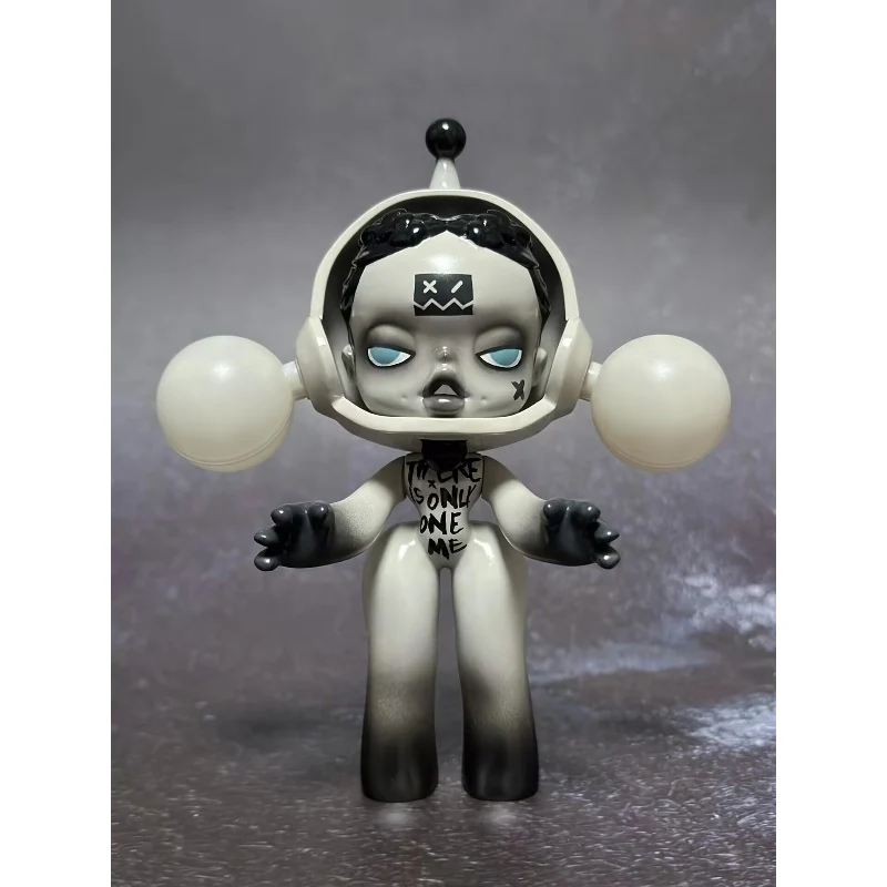 Skullpanda White Crow Limited Figurine - tumbierware