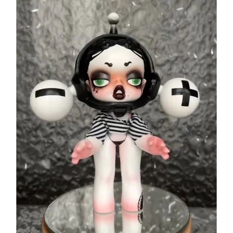 Skullpanda Dark Prisoner Limited Figurine - tumbierware