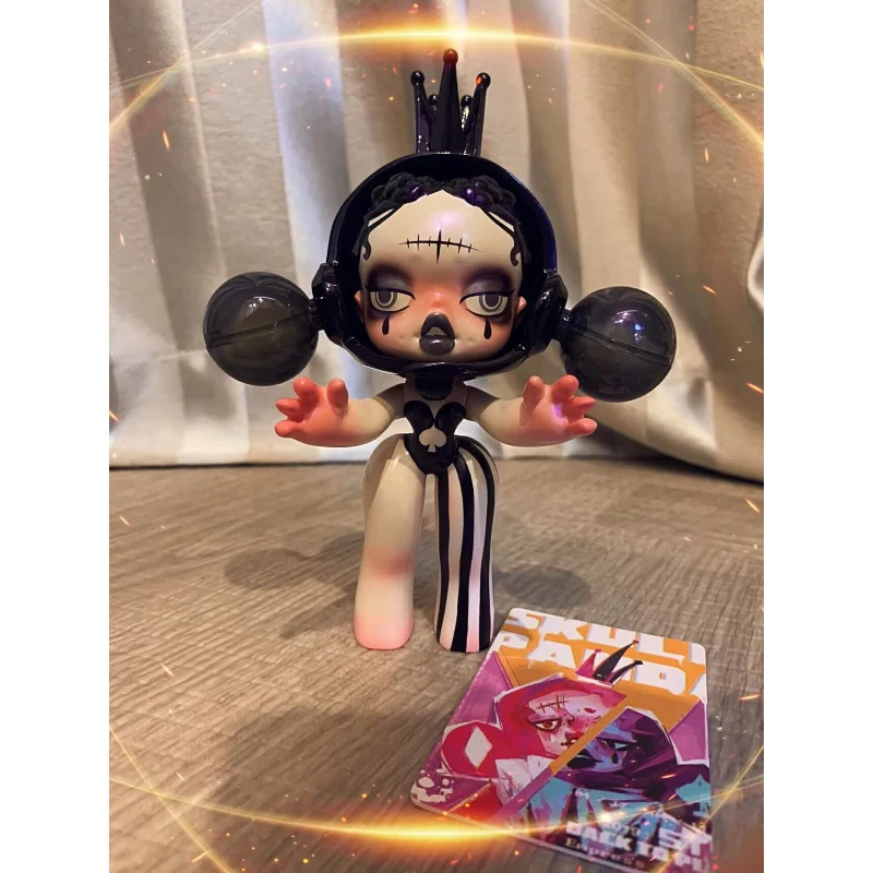 Skullpanda Black Queen Limited Figurine - tumbierware
