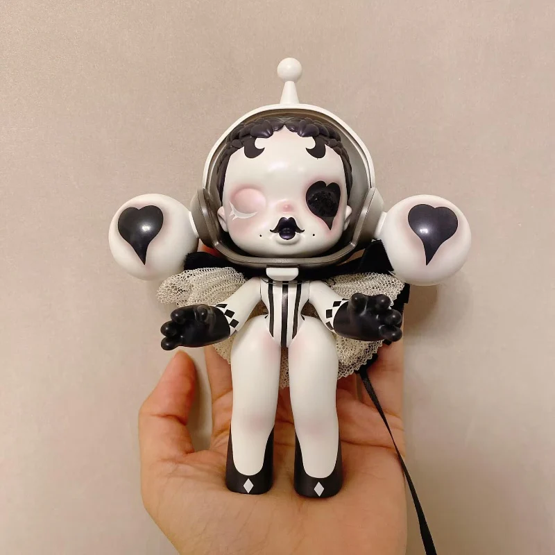 Skullpanda Queen Of Spades Limited Figurine - tumbierware