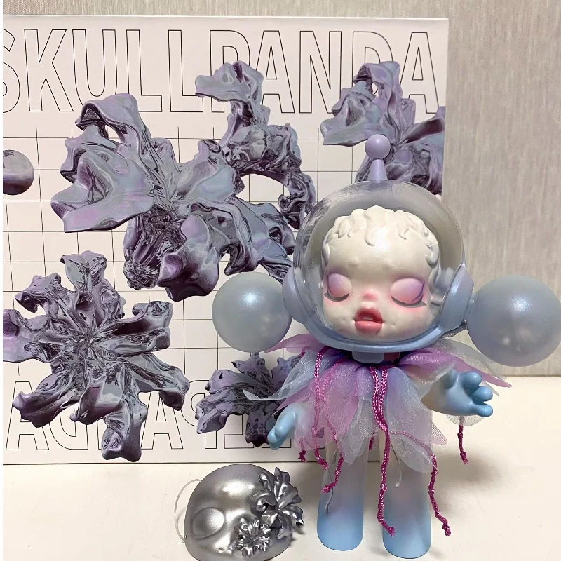 Skullpanda Saint Poison Limited Figure - tumbierware