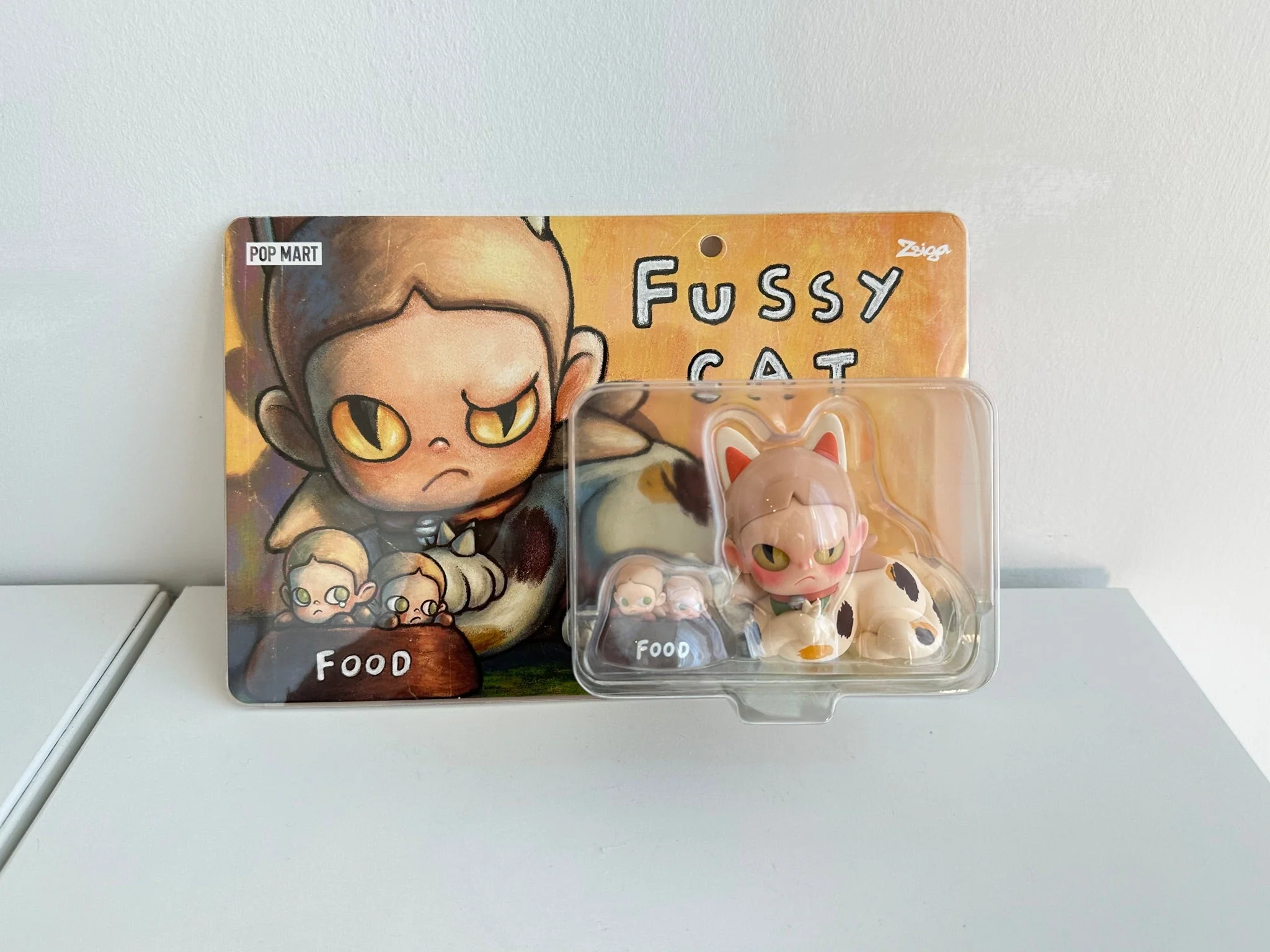 Zsiga Fussy Cat Figure - tumbierware