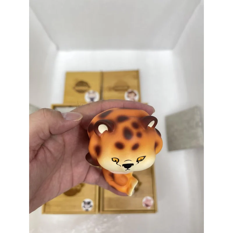 DIMOO Little Leopard Limited Figure - tumbierware