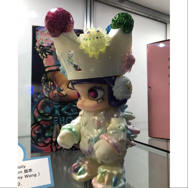 MOLLY X Instinctoy Erosion Molly White Colorful 2017 Limited Edition - tumbierware