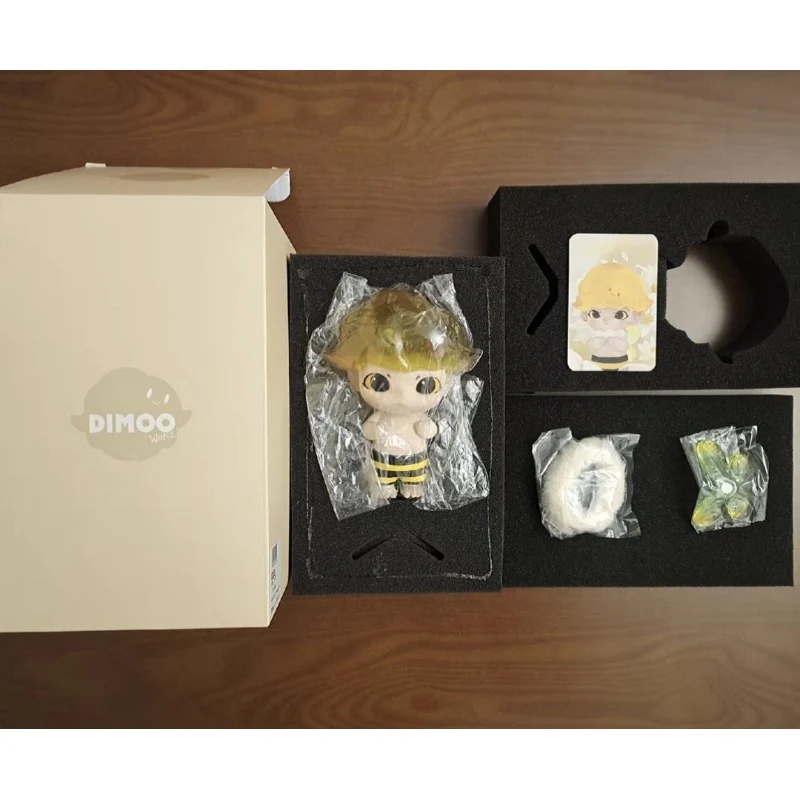 DIMOO Little Bee Limited Figure - tumbierware