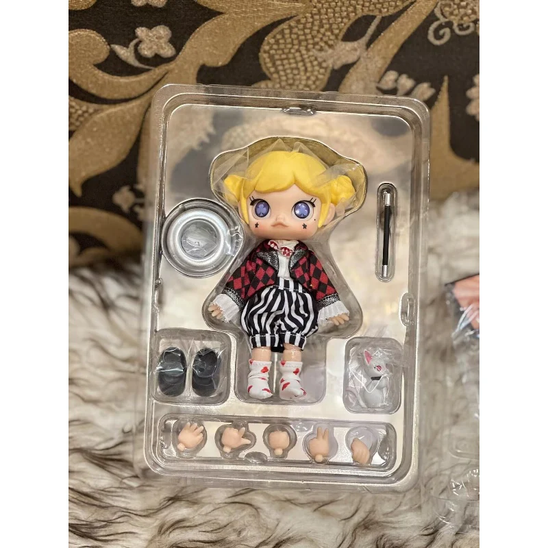 MOLLY Magic Show Action Figure - tumbierware