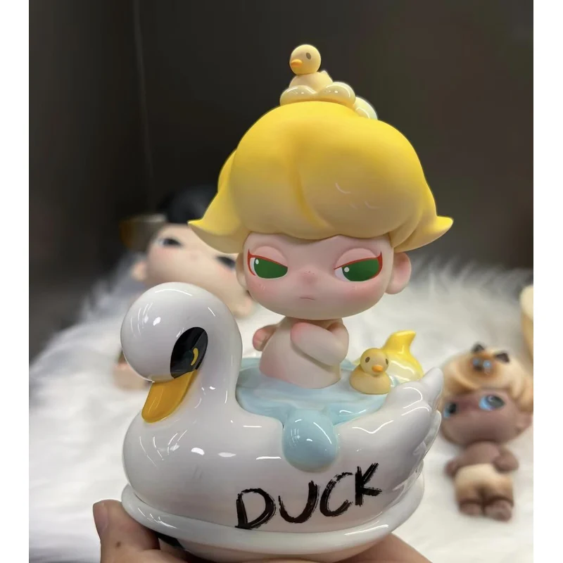 DIMOO Graffiti Duck Limited Figure White - tumbierware
