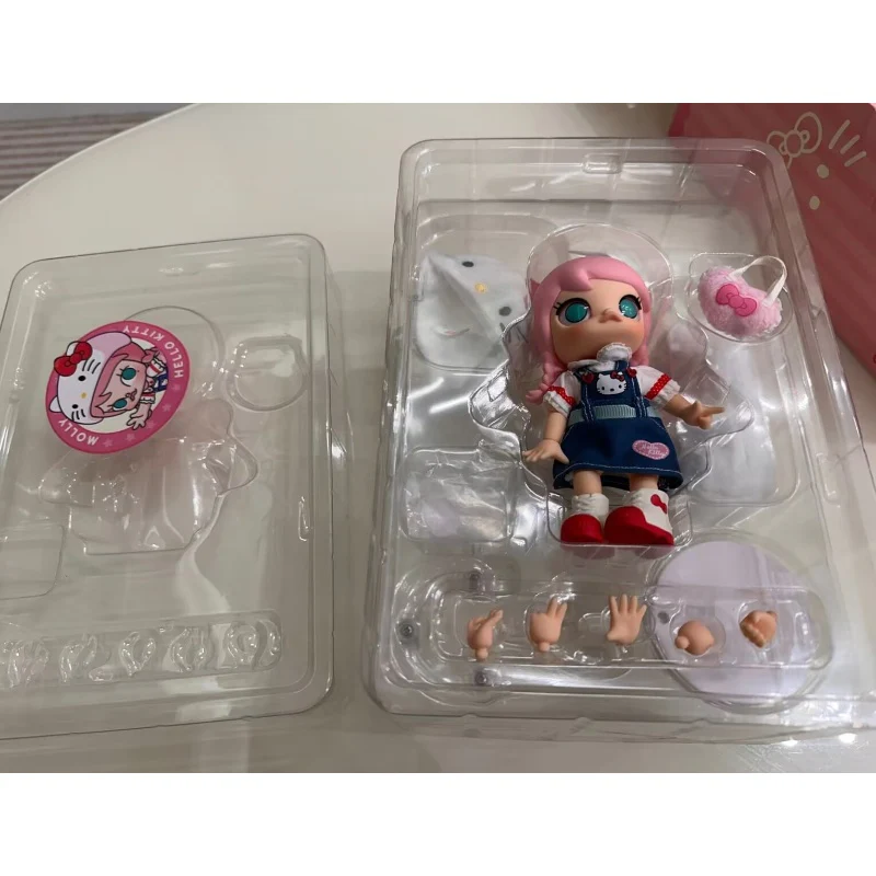 MOLLY x Hello Kitty Action Figure - tumbierware