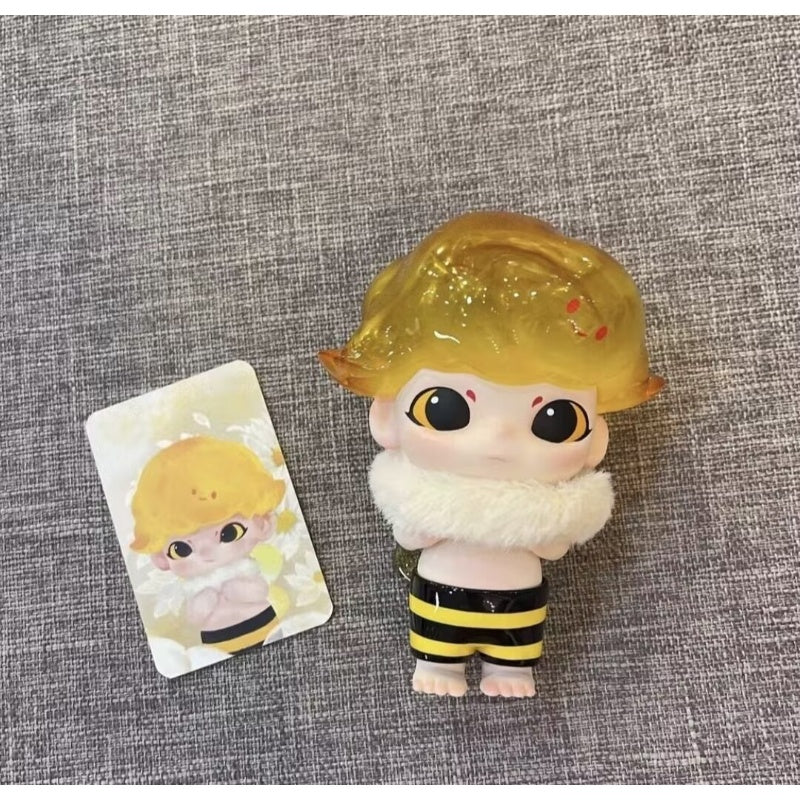 DIMOO Little Bee Limited Figure - tumbierware