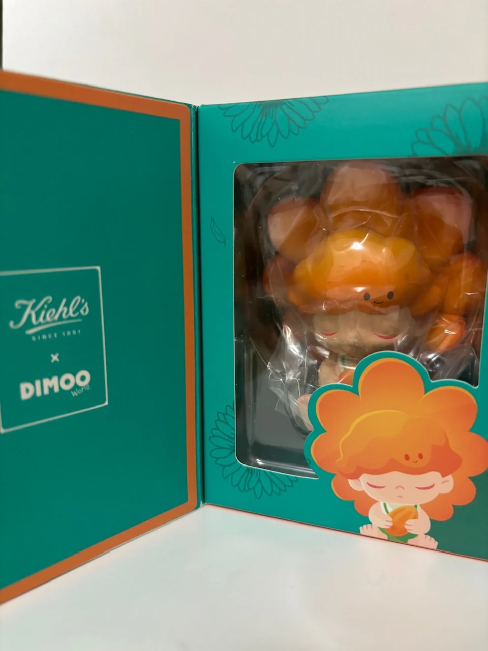 Dimoo x Kiehls - Dimoo Dula Figure - tumbierware