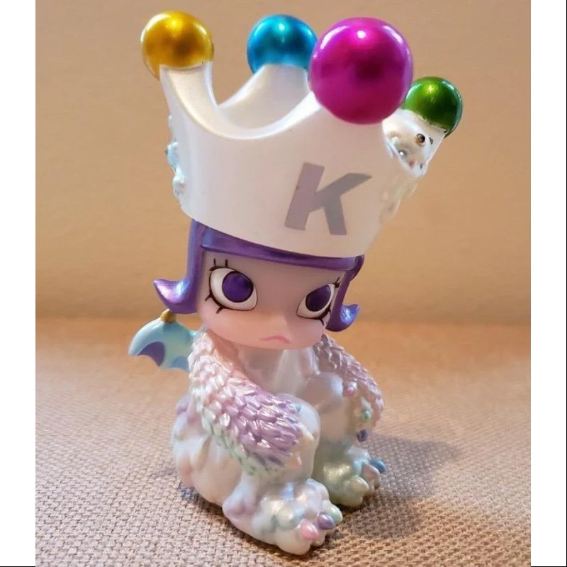 MOLLY X Instinctoy Mini Erosion Molly White Colorful 2017 Limited Edition - tumbierware