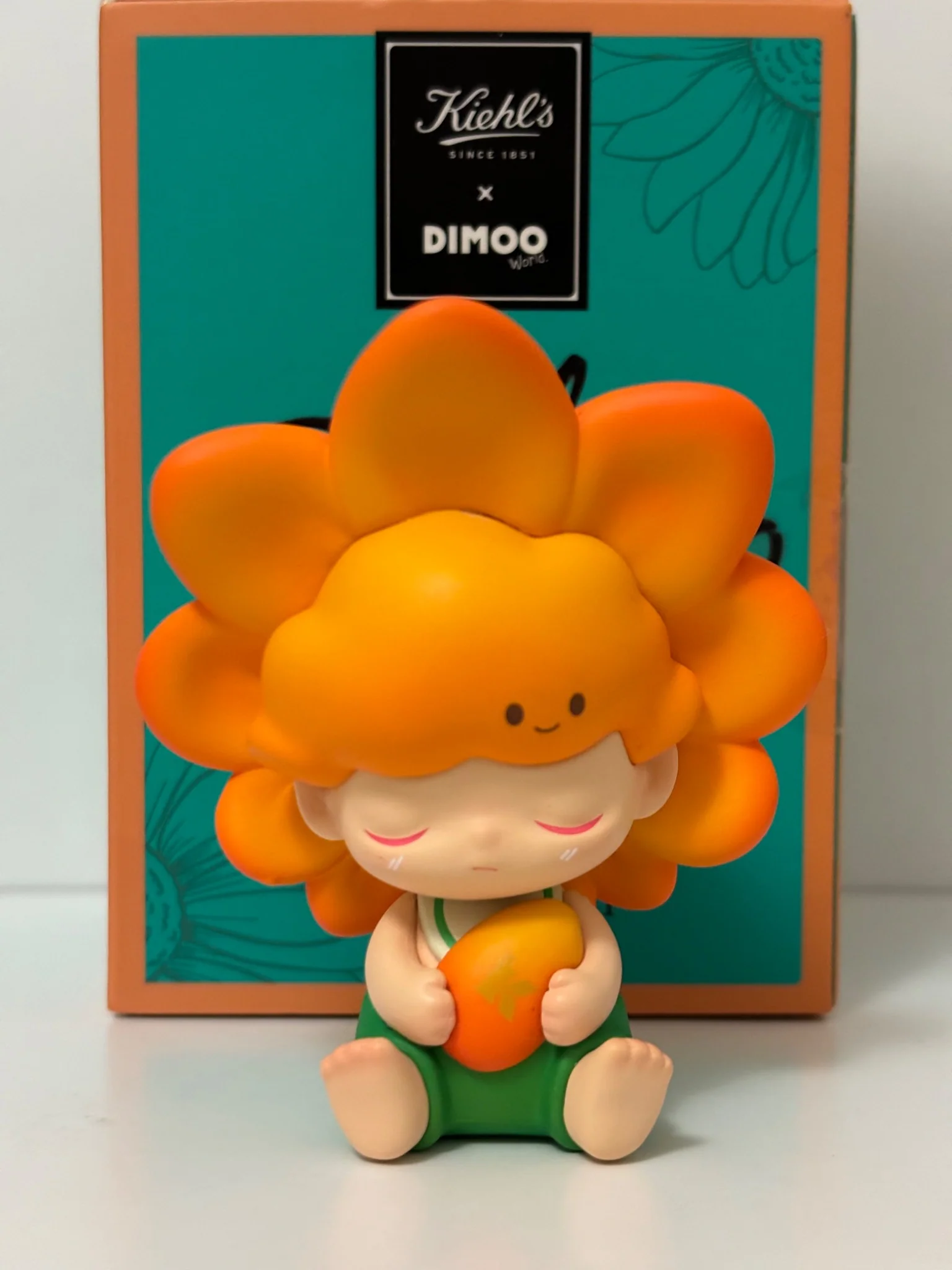 Dimoo x Kiehls - Dimoo Dula Figure - tumbierware