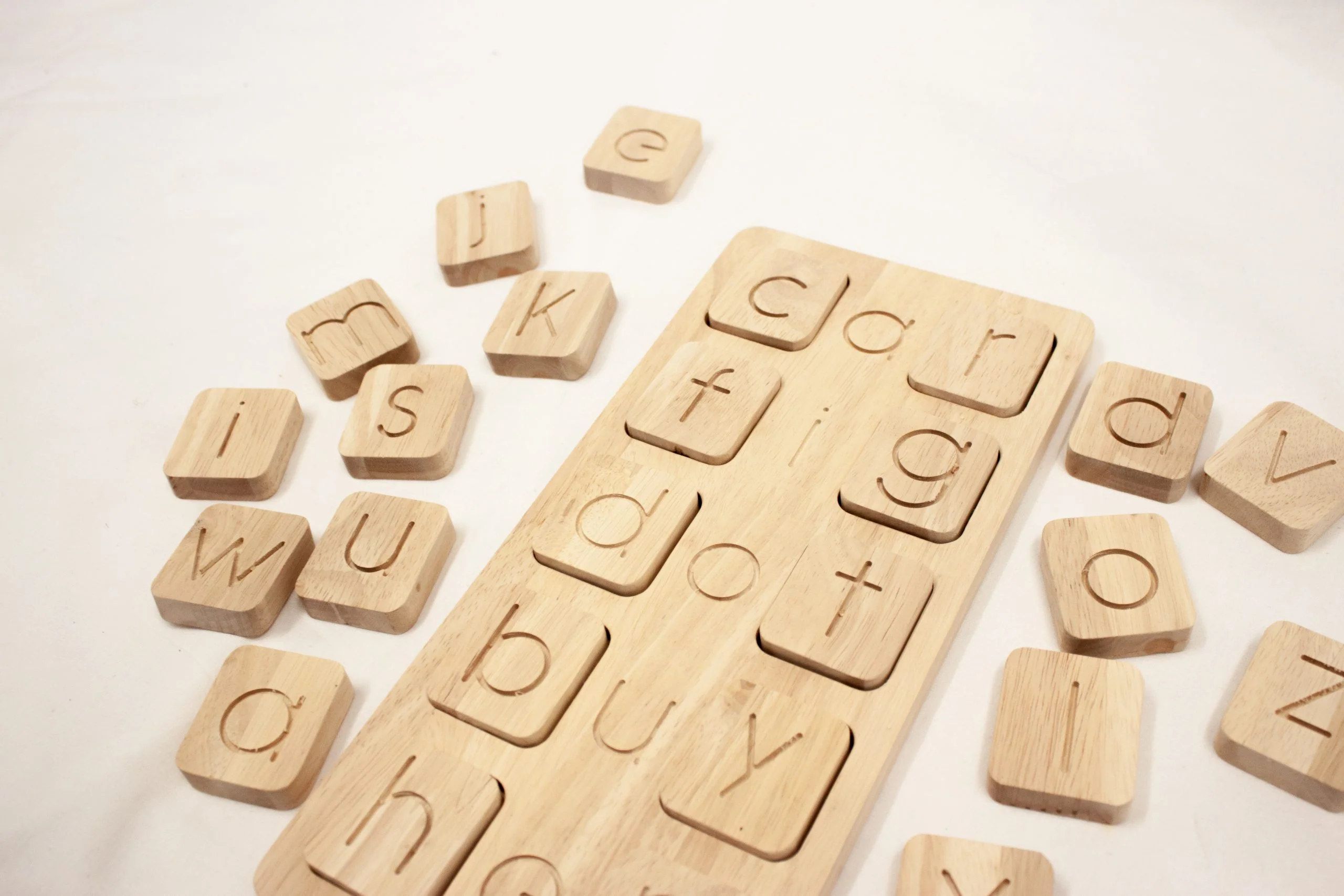 C-V-C Word Tray with Alphabet - tumbierware