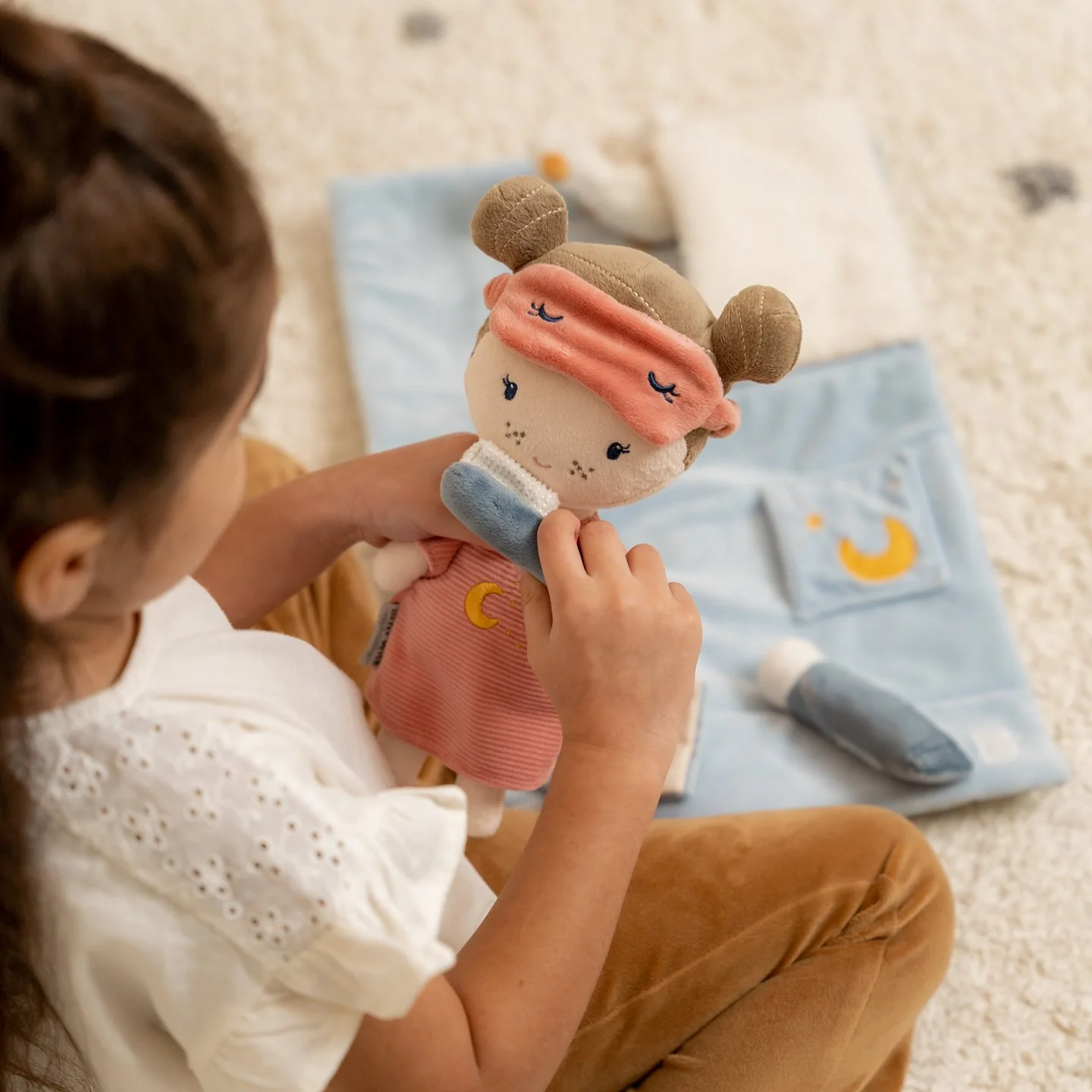 Little Dutch Sleepover Doll Set - tumbierware