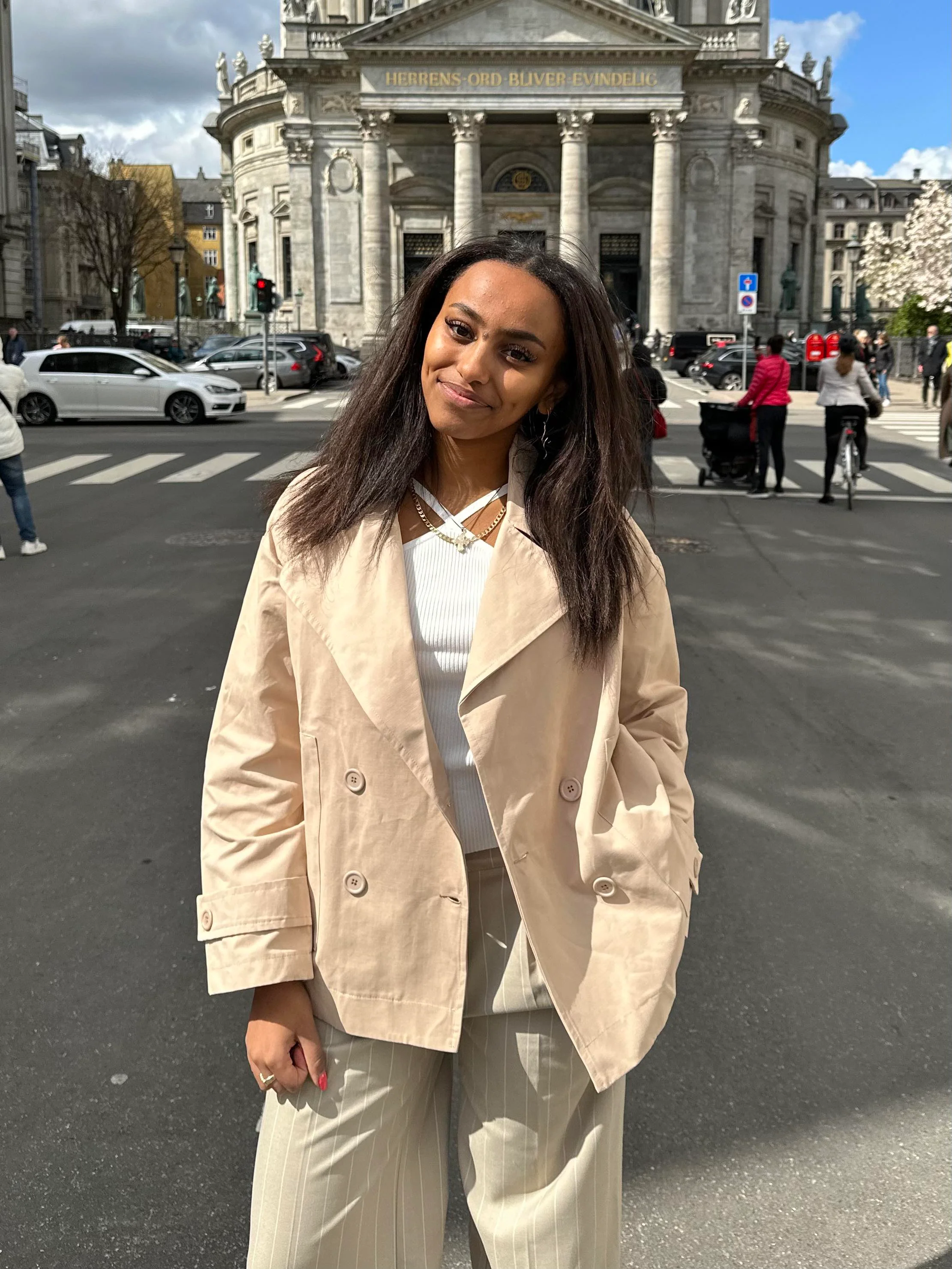 Katya short trenchcoat - Beige - necksoother