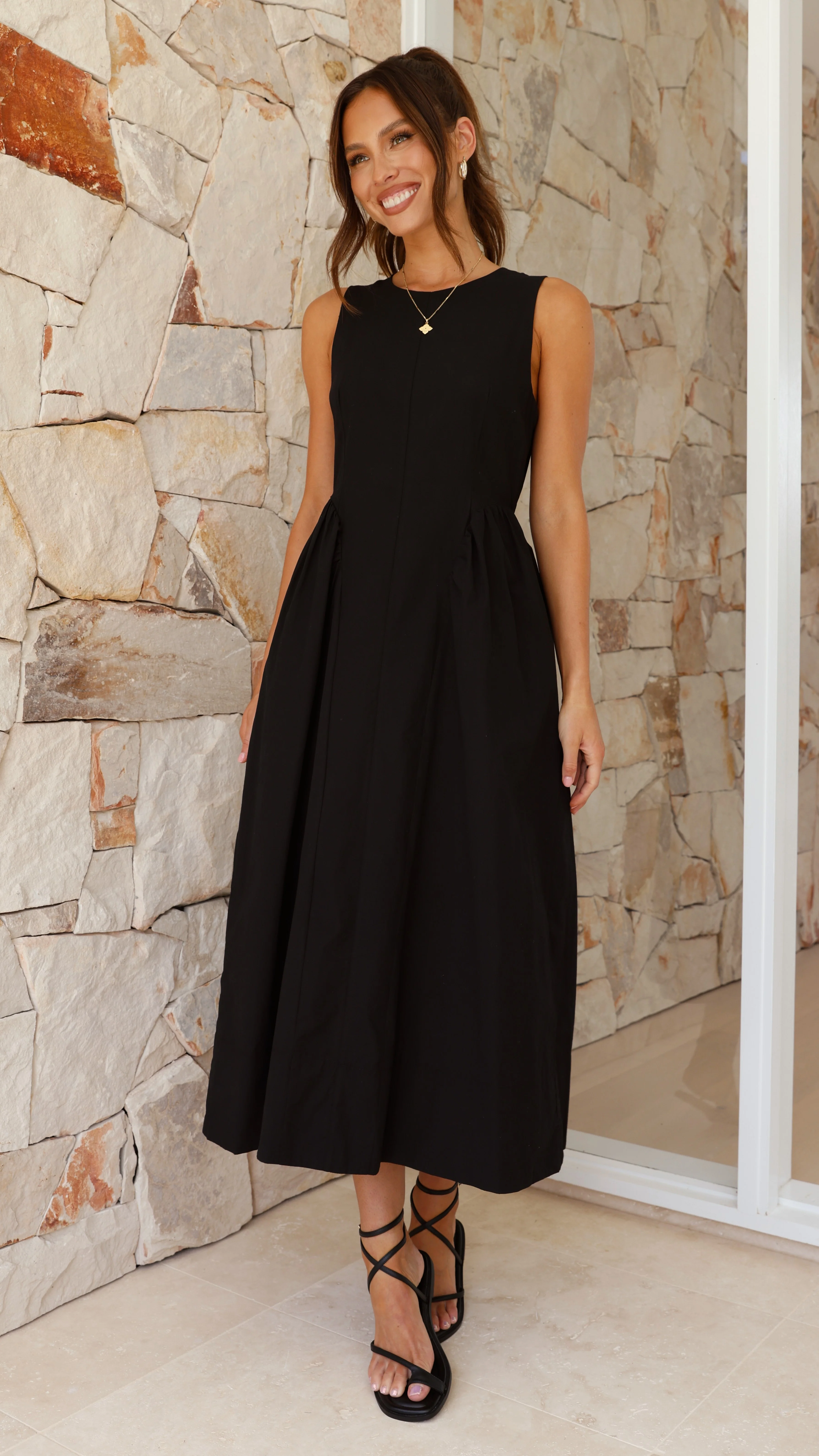 Nikayla Midi Dress - Black - necksoother