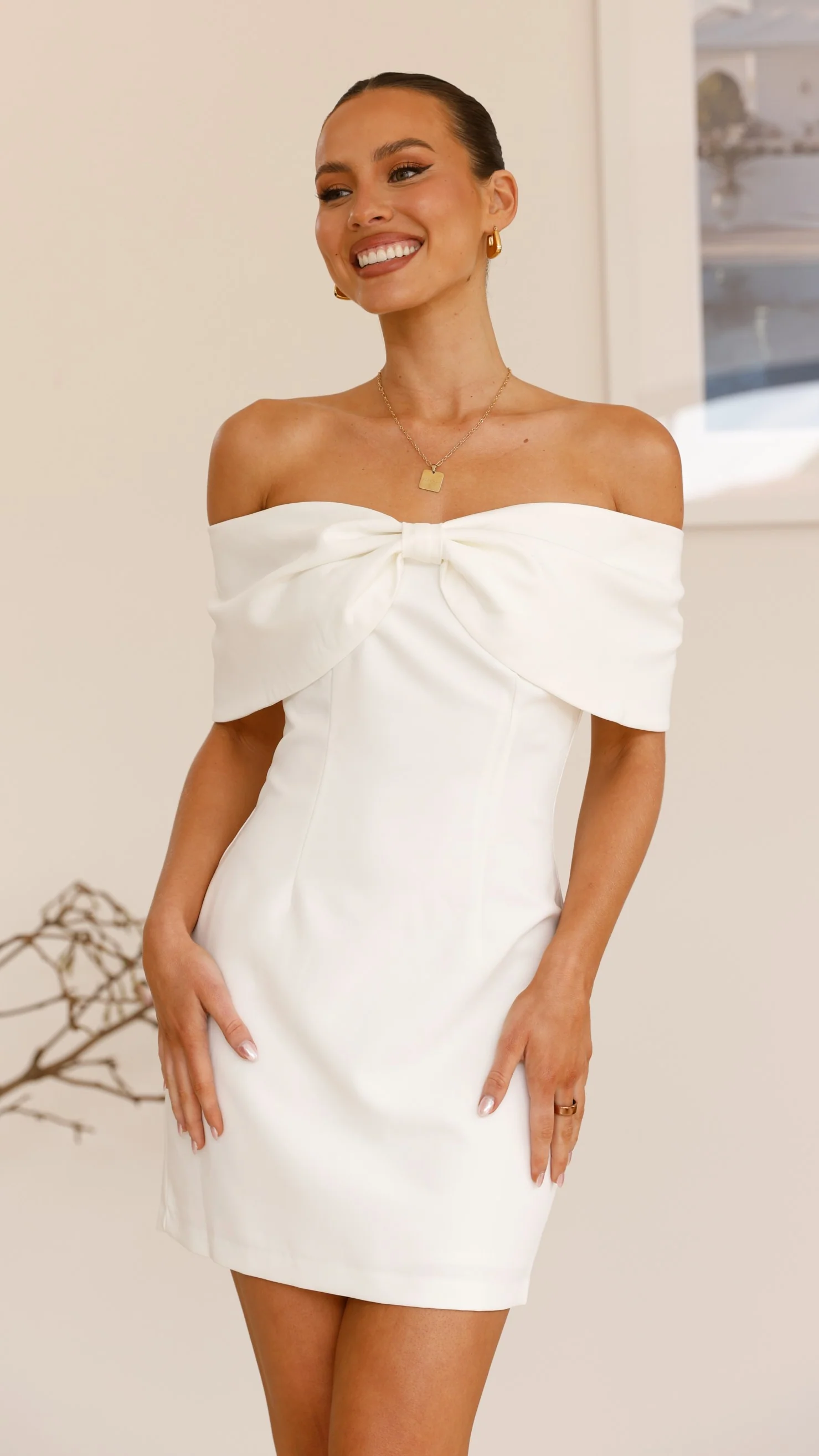 Mia Mini Dress - White - necksoother
