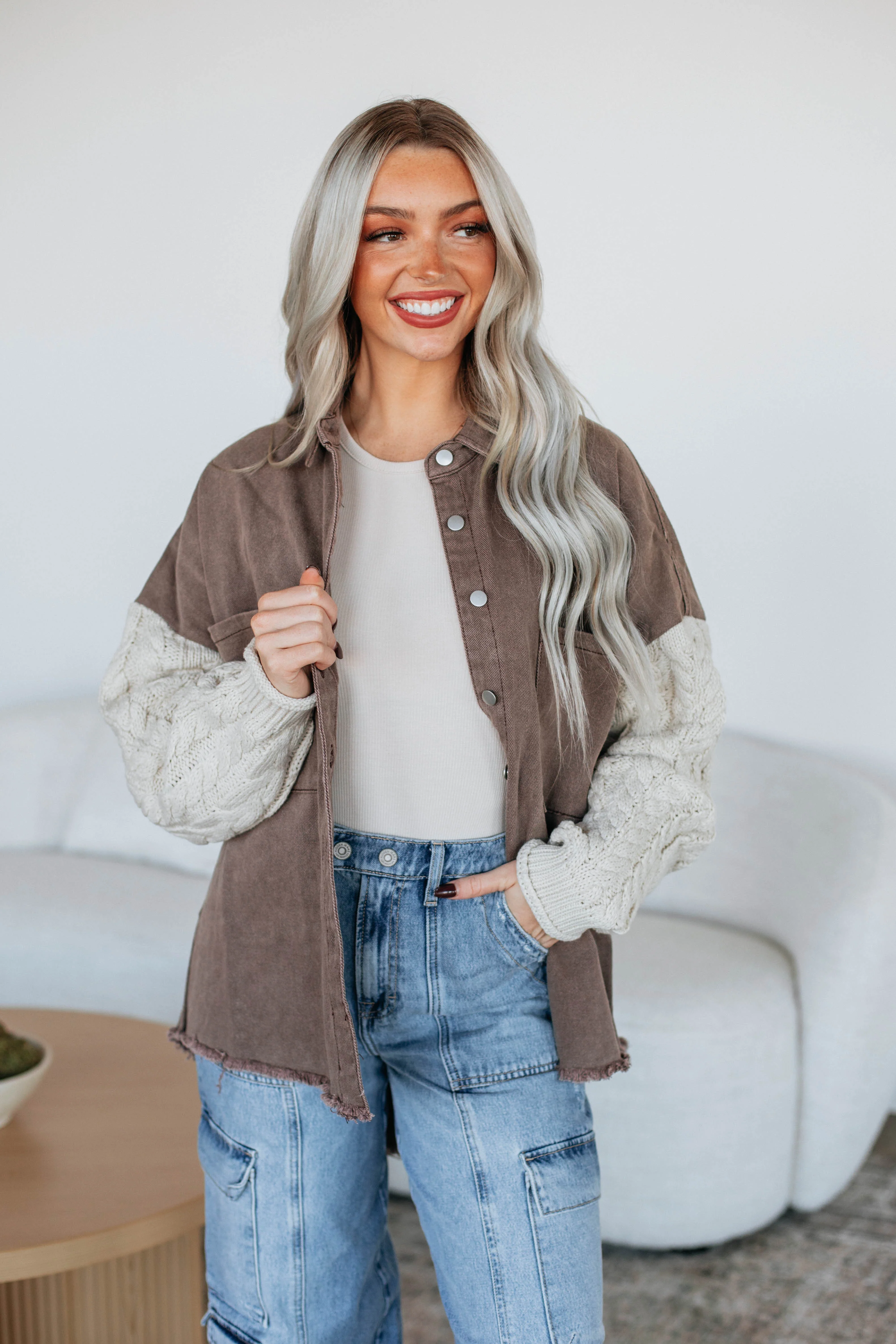 Gera Contrast Shacket - necksoother