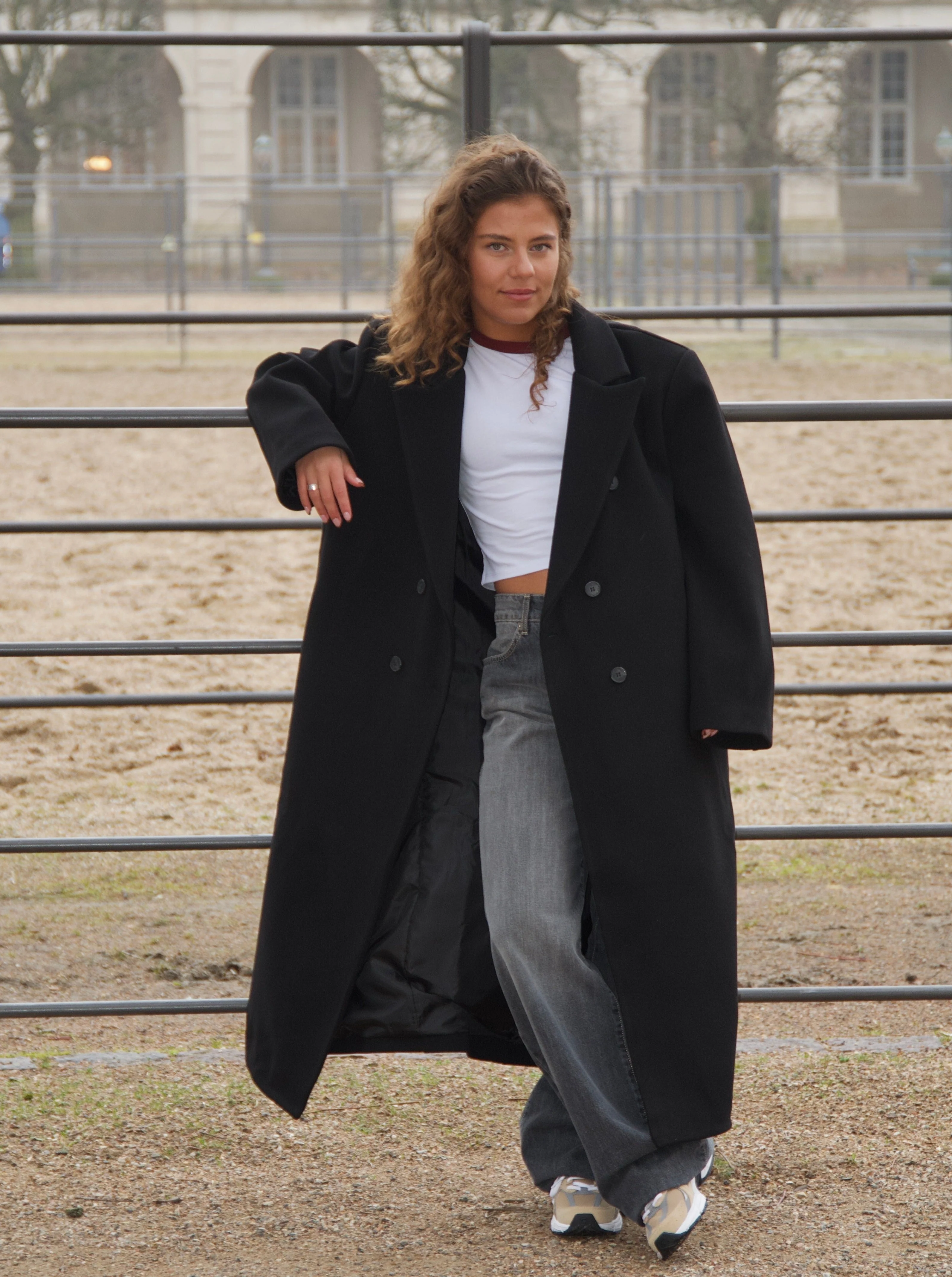 Alva oversized coat - Black - necksoother