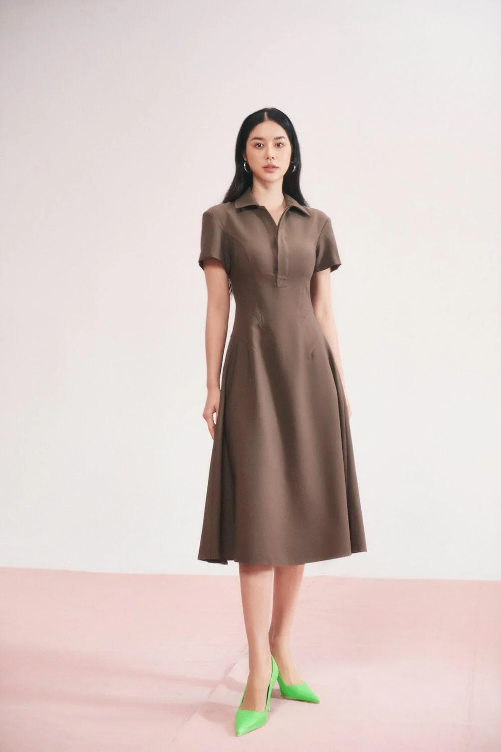 Gwen Folded Collar Dress - necksoother